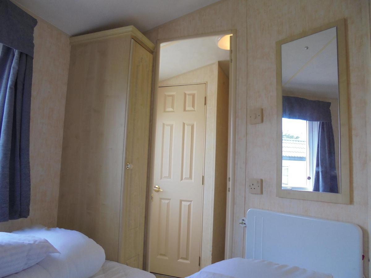 Waterside: Waterside Salisbury:- 6 Berth Large Wrap Around Veranda Ingoldmells Exterior foto